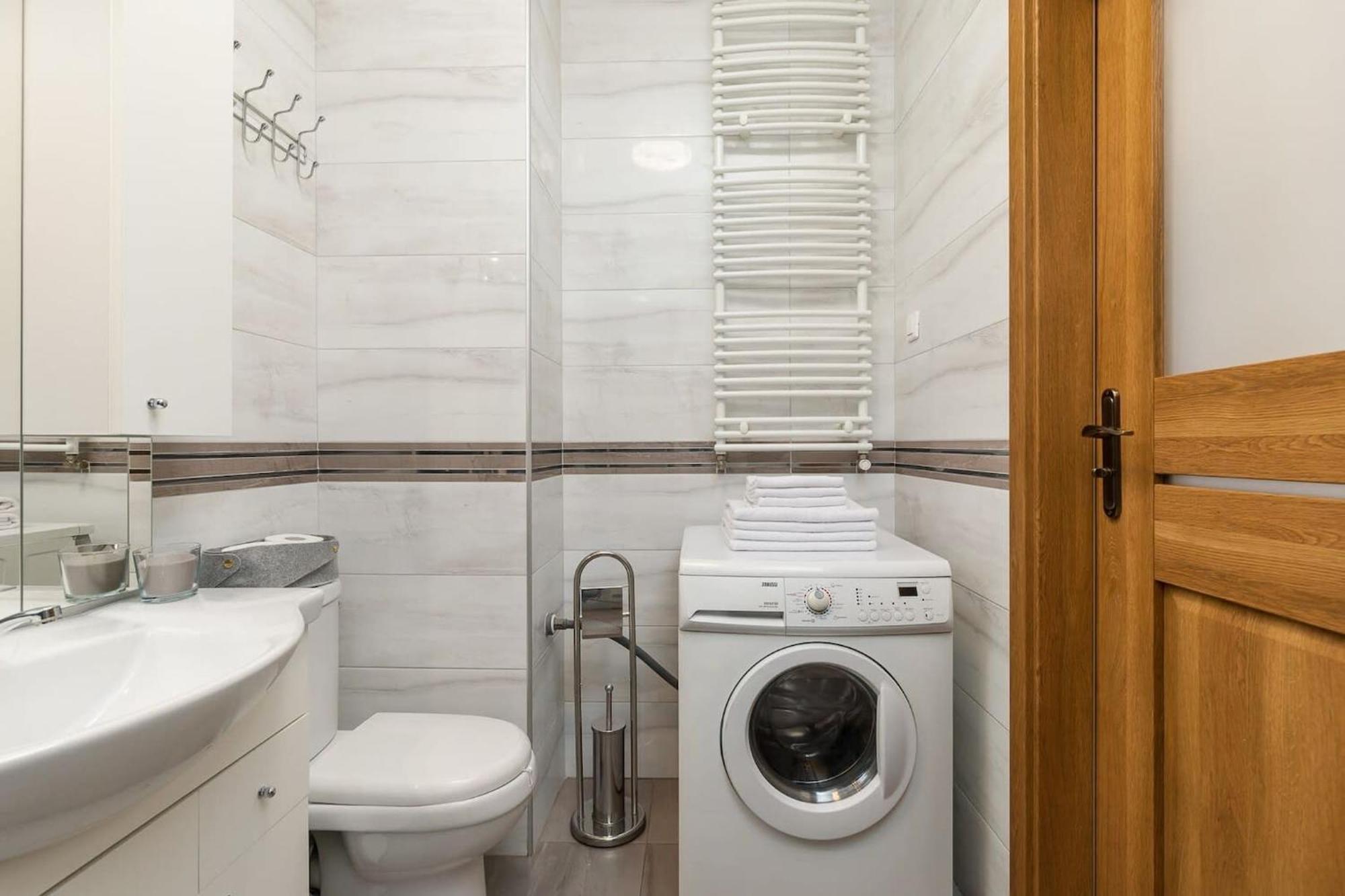 Burakowska 16 - Modern Apartment With Balcony Noclegi Renters وارسو المظهر الخارجي الصورة